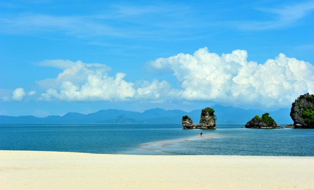 Illustration for article titled Find Your Perfect Beach Destination In Malaysia For Great Holiday!